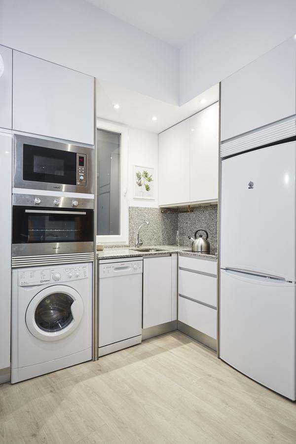 Leeways Apartment In Fucar Madrid Bagian luar foto